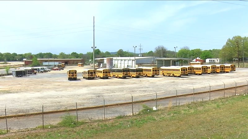 La Junta de Educación de Sylacauga comprará instalaciones para camiones