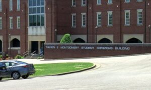 La Universidad Estatal de Jacksonville recibe una subvención para servir a la comunidad militar