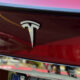 Tesla acuerda resolver demanda con familia de conductor fallecido en accidente