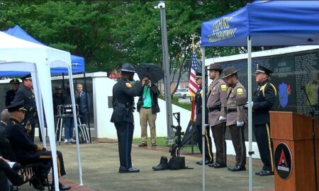 Ciudad de Anniston recuerda a los oficiales caídos con un servicio conmemorativo