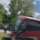 Autobús chárter que transportaba a 40 personas se estrella en la I-59 NB