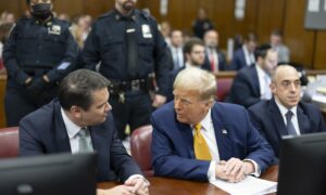 Exabogado de Trump marca rumbo del juicio en NY: ¿Testigo de la trama o trumpista obseso?